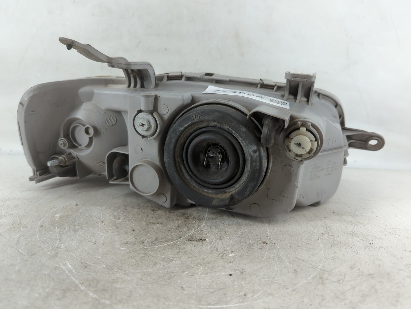 2004-2006 Chevrolet Aveo Driver Left Oem Head Light Headlight Lamp - Oemusedautoparts1.com