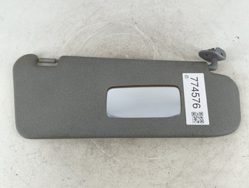2004-2005 Chevrolet Aveo Sun Visor Shade Replacement Passenger Right Mirror Fits Fits 2004 2005 OEM Used Auto Parts - Oemuse