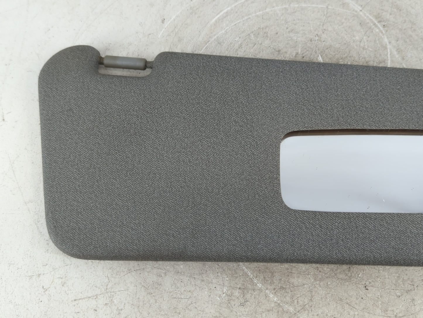 2004-2005 Chevrolet Aveo Sun Visor Shade Replacement Passenger Right Mirror Fits Fits 2004 2005 OEM Used Auto Parts - Oemuse