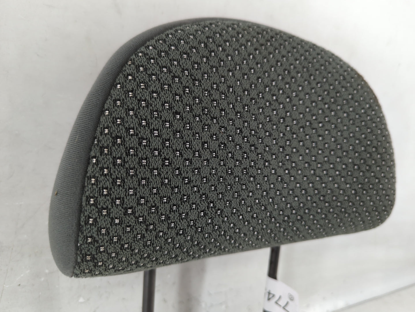 2004-2006 Chevrolet Aveo Headrest Head Rest Front Driver Passenger Seat Fits Fits 2004 2005 2006 OEM Used Auto Parts - Oemus