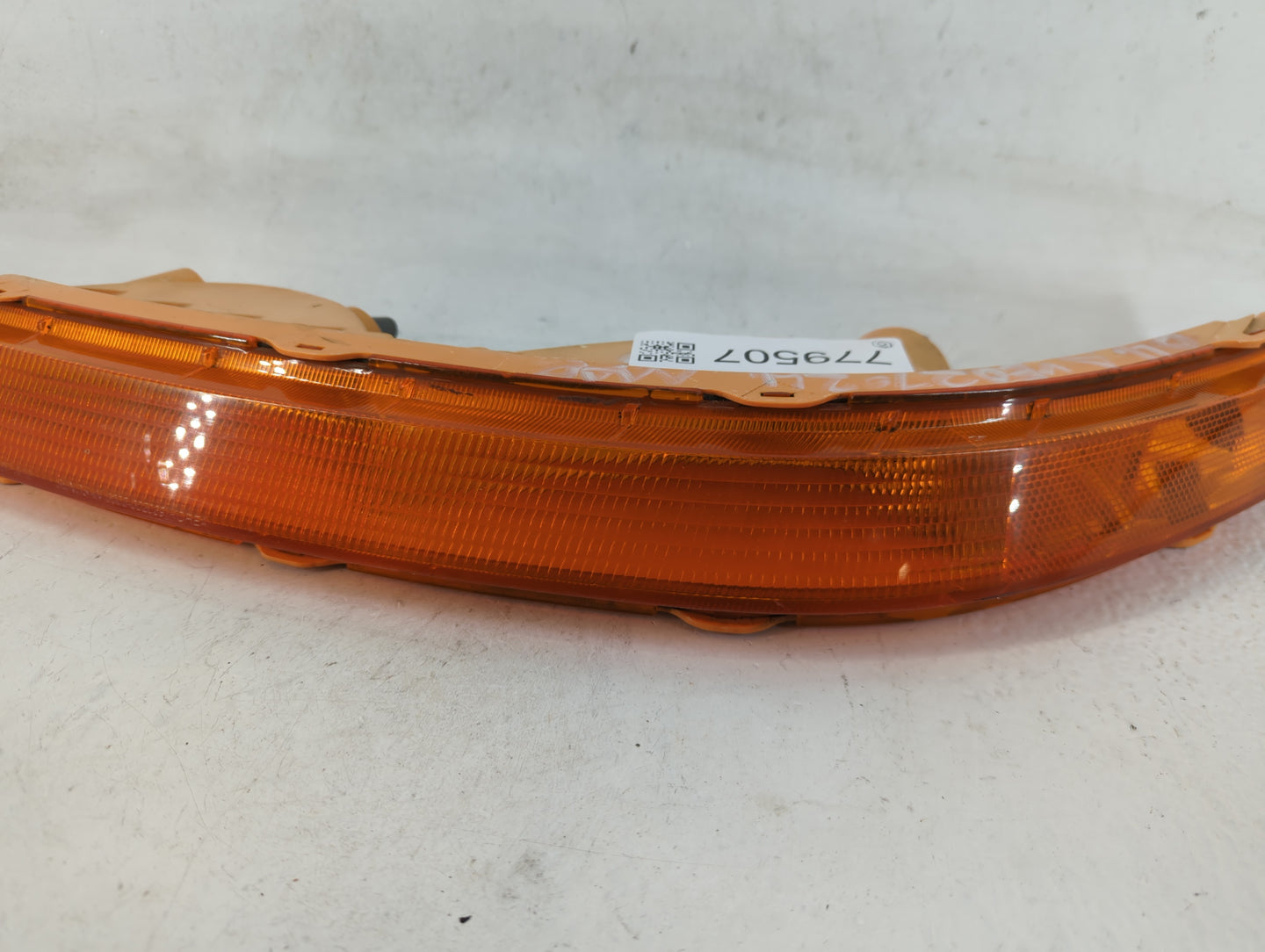2004-2006 Chevrolet Aveo Driver Left Oem Fog Light Lamp - Oemusedautoparts1.com