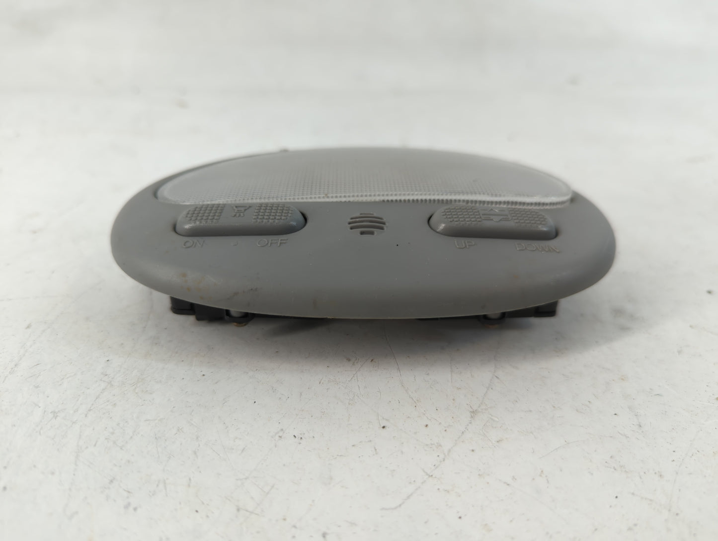 2004-2005 Chevrolet Aveo Overhead Roof Console - Oemusedautoparts1.com