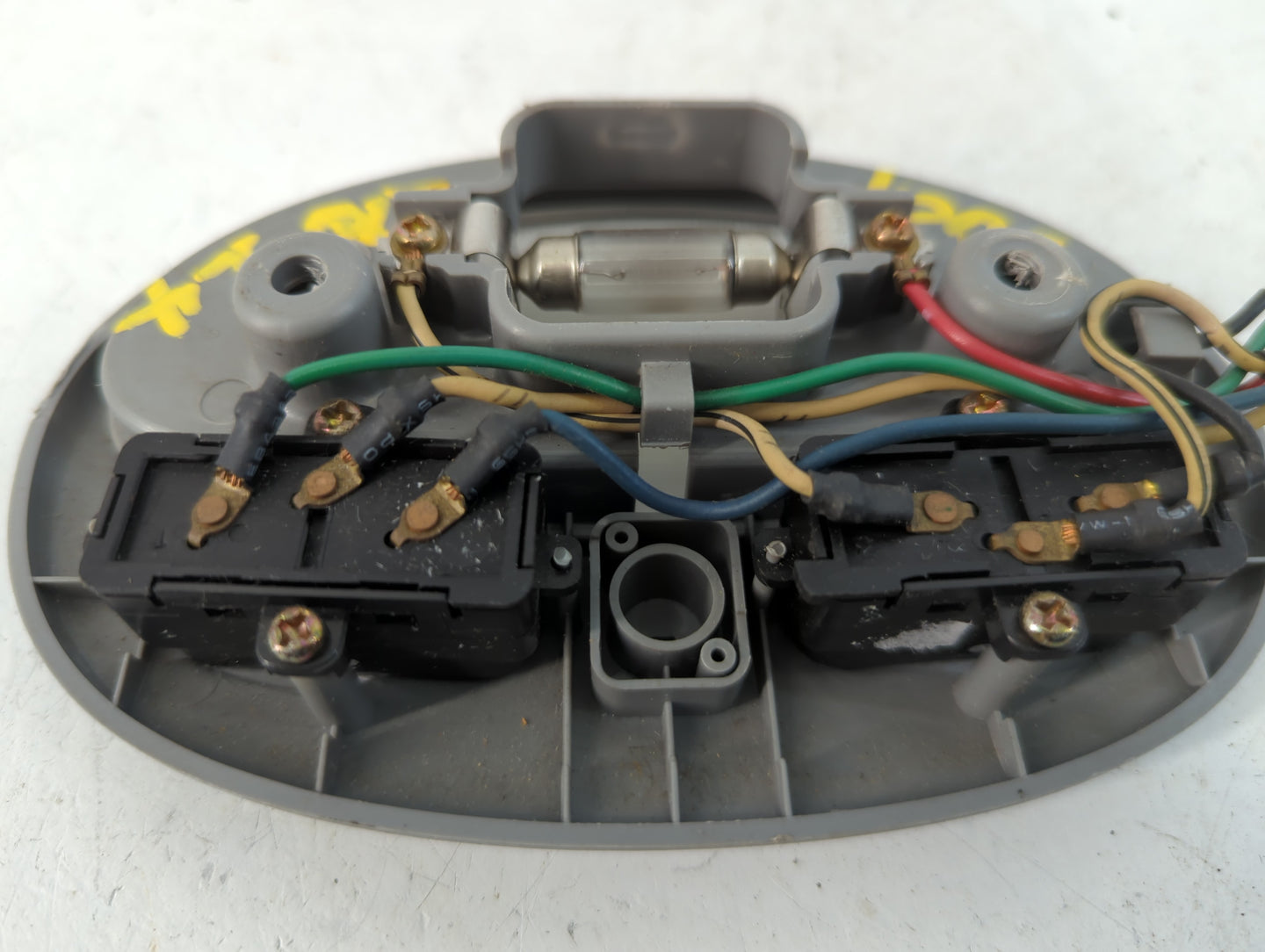 2004-2005 Chevrolet Aveo Overhead Roof Console - Oemusedautoparts1.com