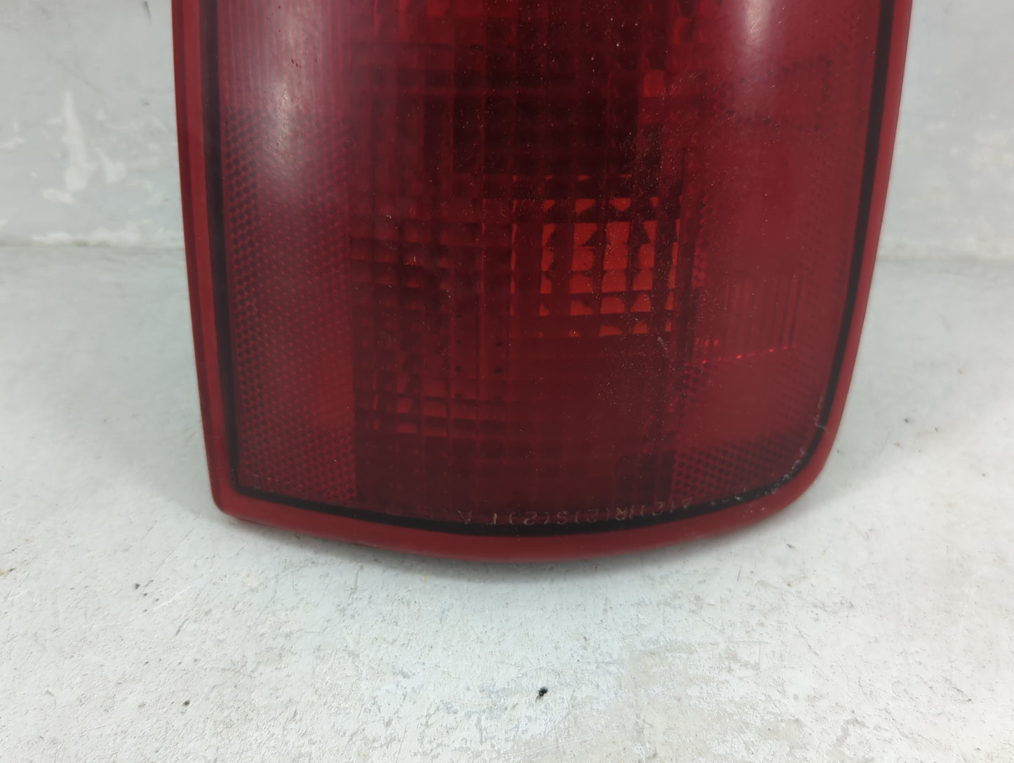 1995-2005 Chevrolet Blazer Tail Light Assembly Driver Left OEM P/N:16518499 Fits OEM Used Auto Parts - Oemusedautoparts1.com