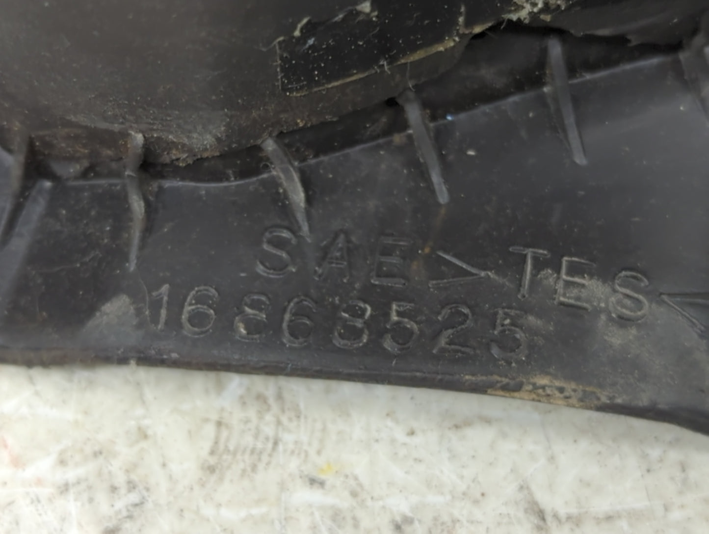 2003-2005 Chevrolet Cavalier Air Bag Driver Left Steering Wheel Mounted - Oemusedautoparts1.com
