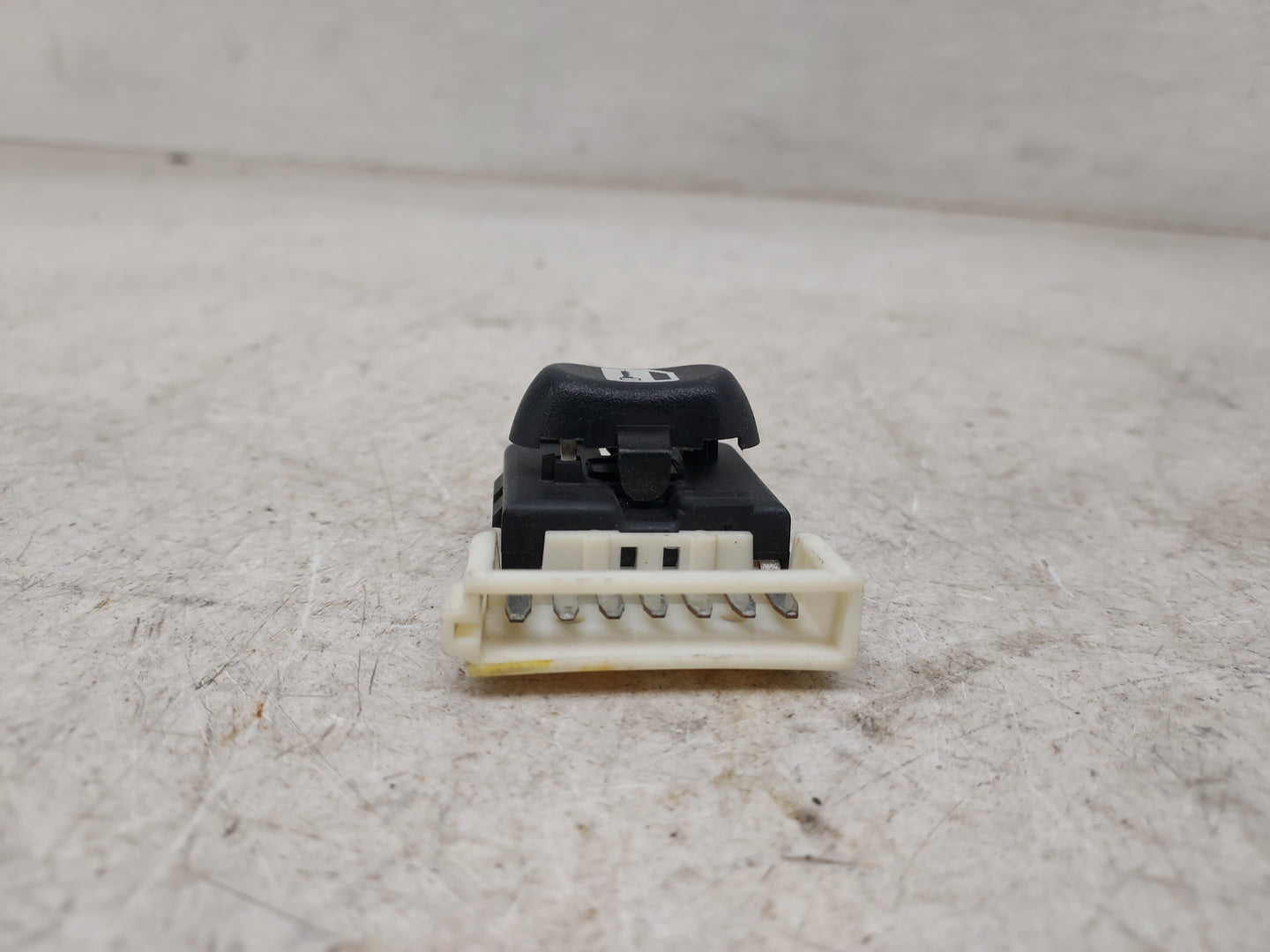 1997-2005 Chevrolet Cavalier Master Power Window Switch Replacement Driver Side Left Fits OEM Used Auto Parts - Oemusedautop