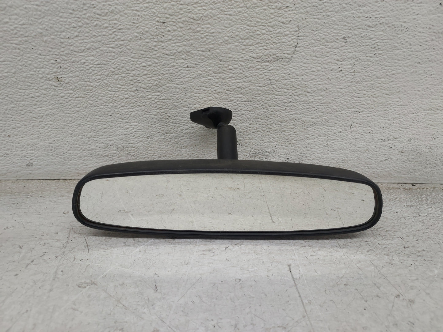 2000-2005 Chevrolet Cavalier Interior Rear View Mirror Replacement OEM Fits OEM Used Auto Parts - Oemusedautoparts1.com
