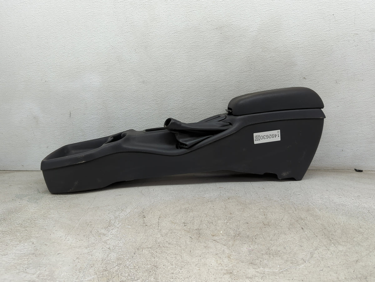 2004 Chevrolet Cavalier Center Floor Console P/N:22623968 39644, 22614389, 37064 Fits OEM Used Auto Parts - Oemusedautoparts