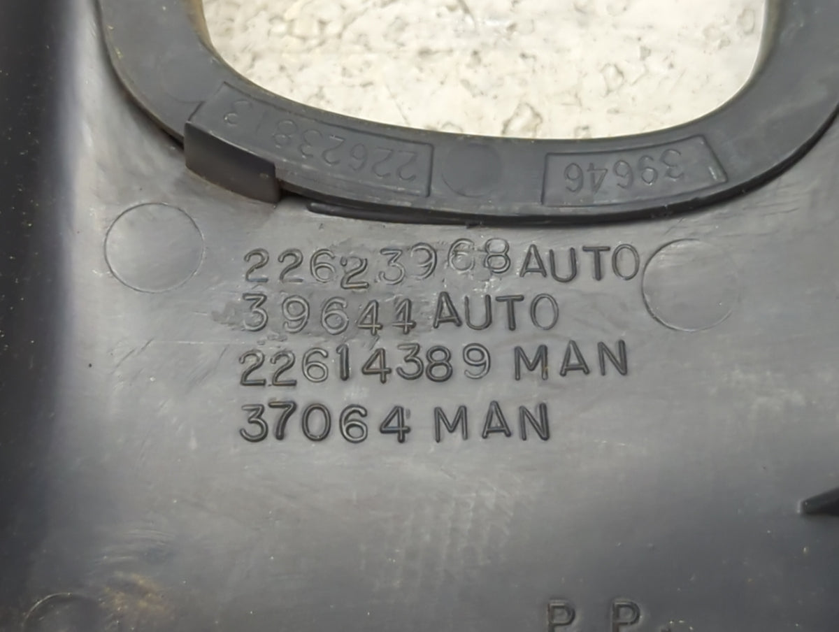 2004 Chevrolet Cavalier Center Floor Console P/N:22623968 39644, 22614389, 37064 Fits OEM Used Auto Parts - Oemusedautoparts