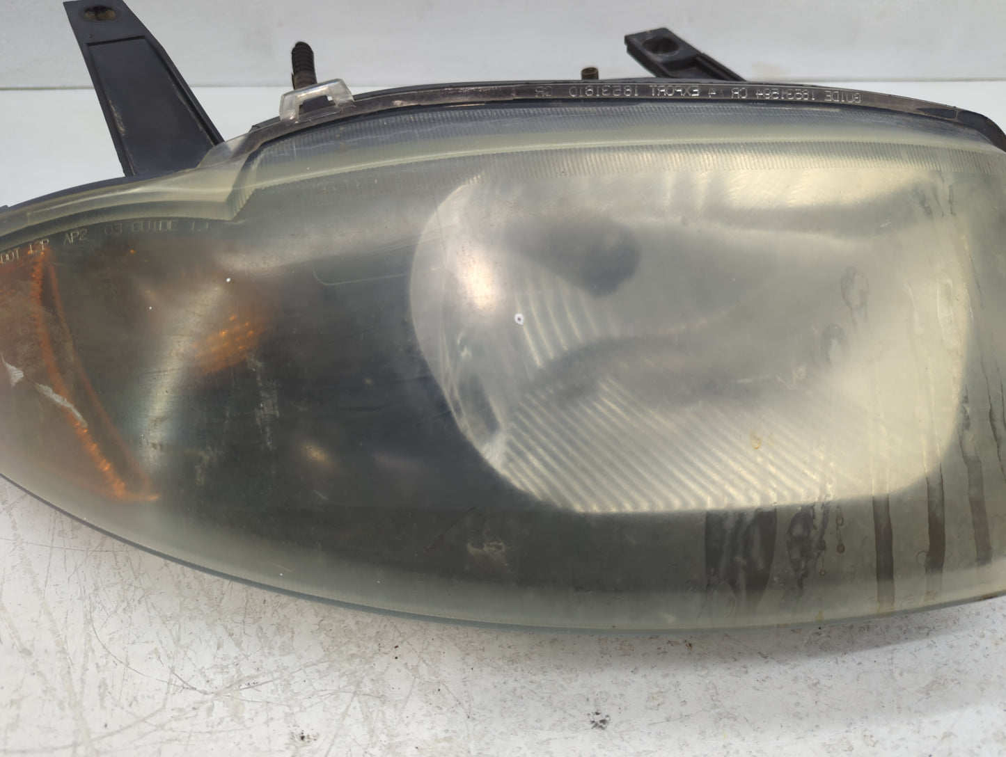 2003 Chevrolet Cavalier Passenger Right Oem Head Light Headlight Lamp - Oemusedautoparts1.com