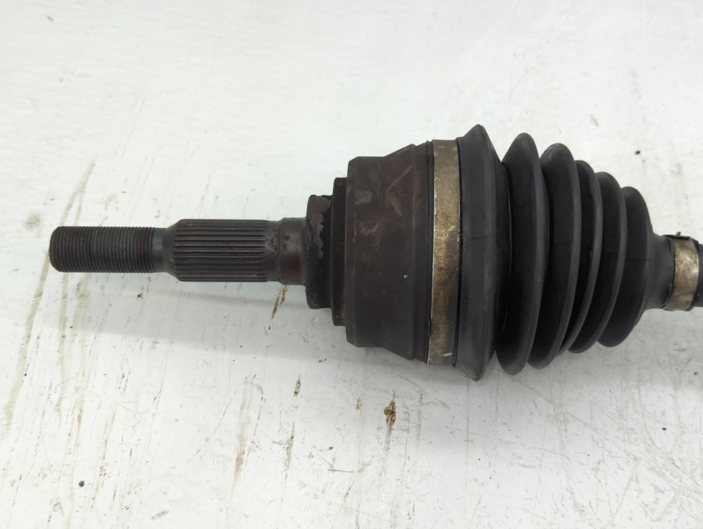 2003-2005 Chevrolet Cavalier Axle Shaft Front Driver Cv C/v - Oemusedautoparts1.com