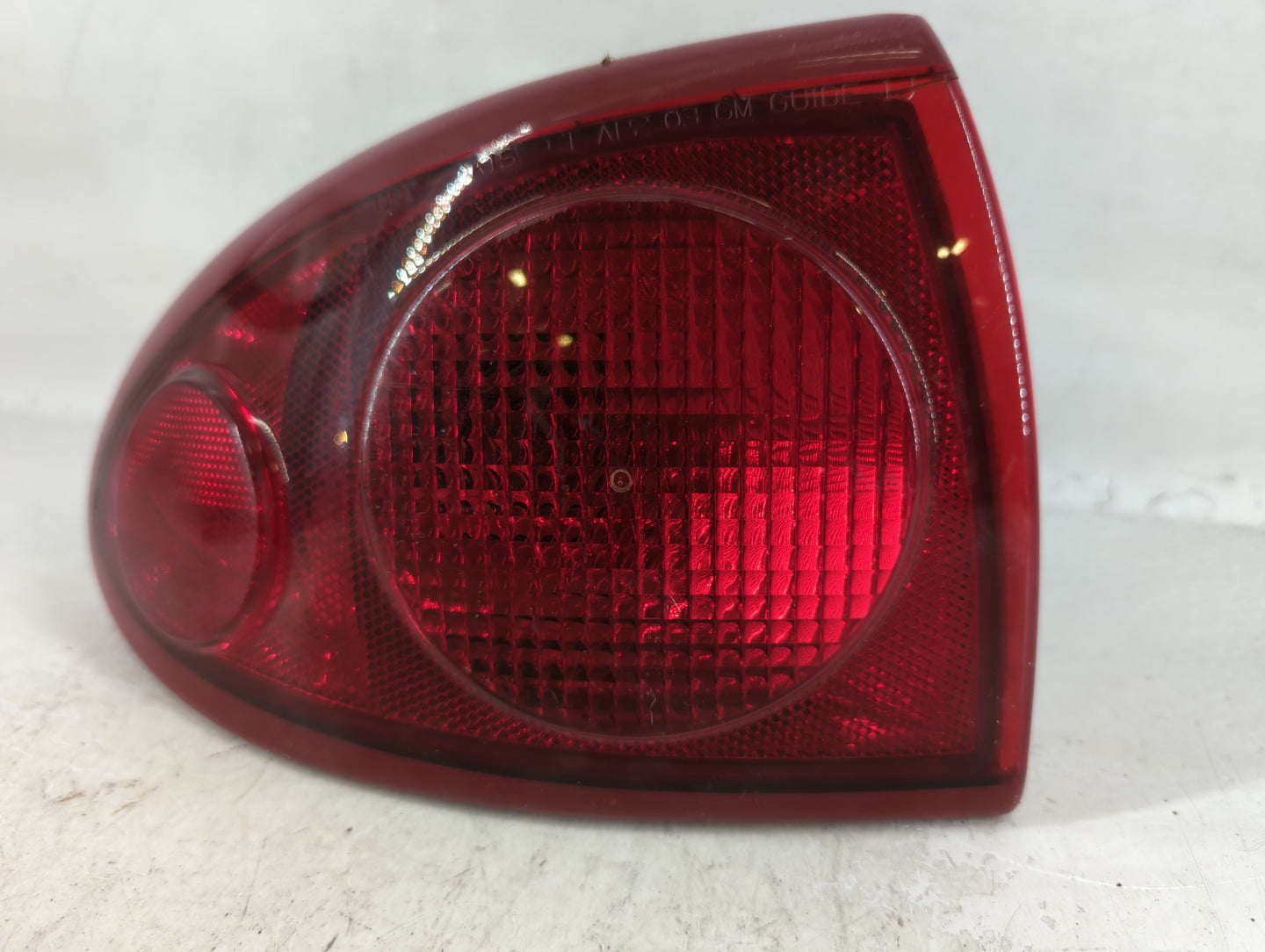 2003-2005 Chevrolet Cavalier Tail Light Assembly Driver Left OEM P/N:22707278 Fits Fits 2003 2004 2005 OEM Used Auto Parts -