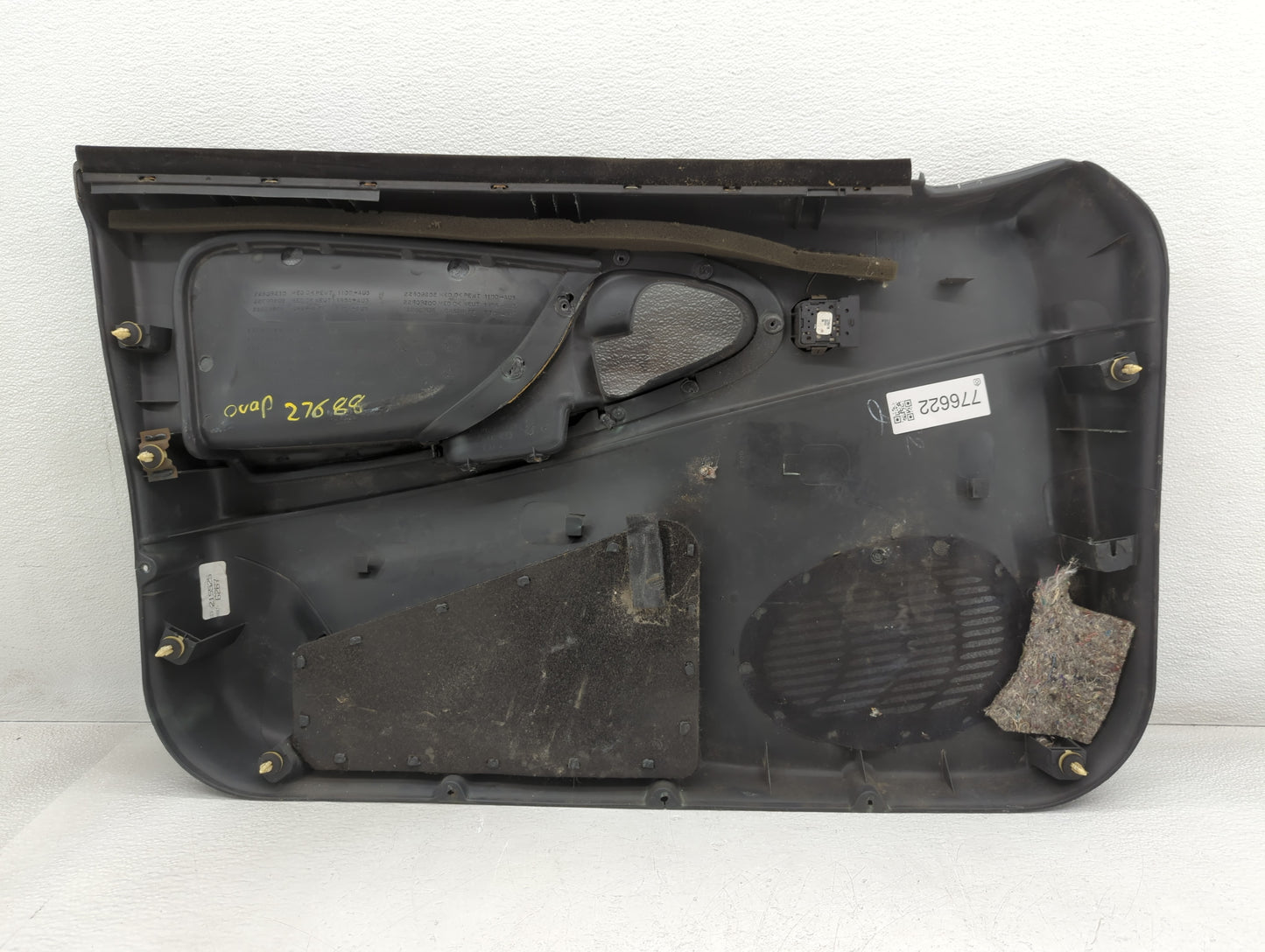 2004 Chevrolet Cavalier Front Right Passenger Interior Door Panel Trim - Oemusedautoparts1.com