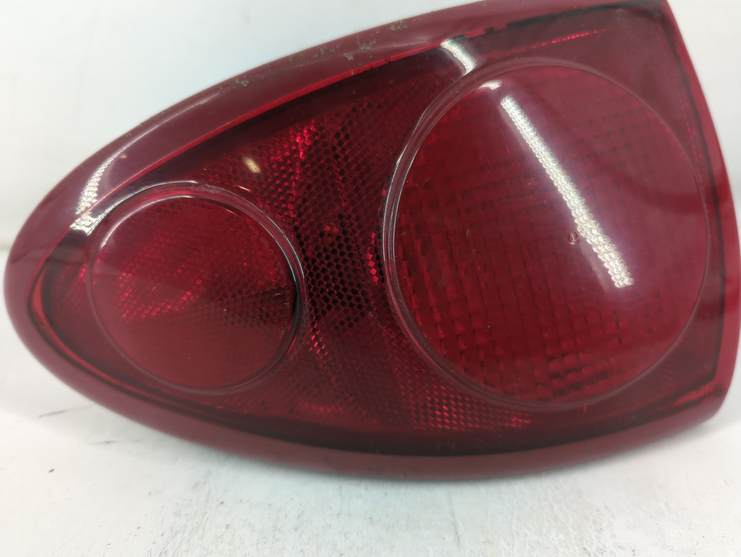 2003-2005 Chevrolet Cavalier Tail Light Assembly Passenger Right OEM P/N:16531614 A8 Fits Fits 2003 2004 2005 OEM Used Auto 