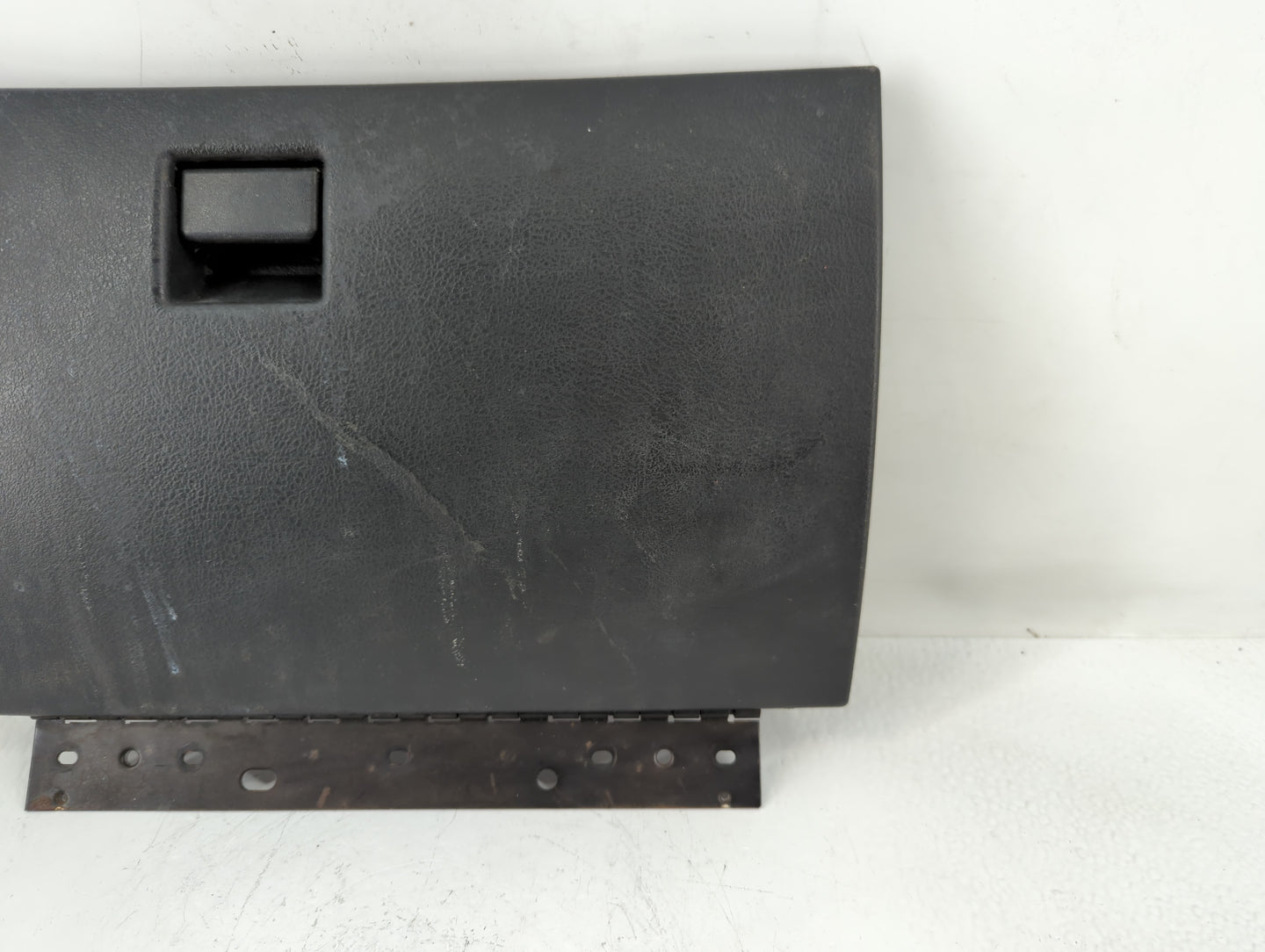 2004 Chevrolet Cavalier Passenger Glove Box Door Storage Compartment - Oemusedautoparts1.com