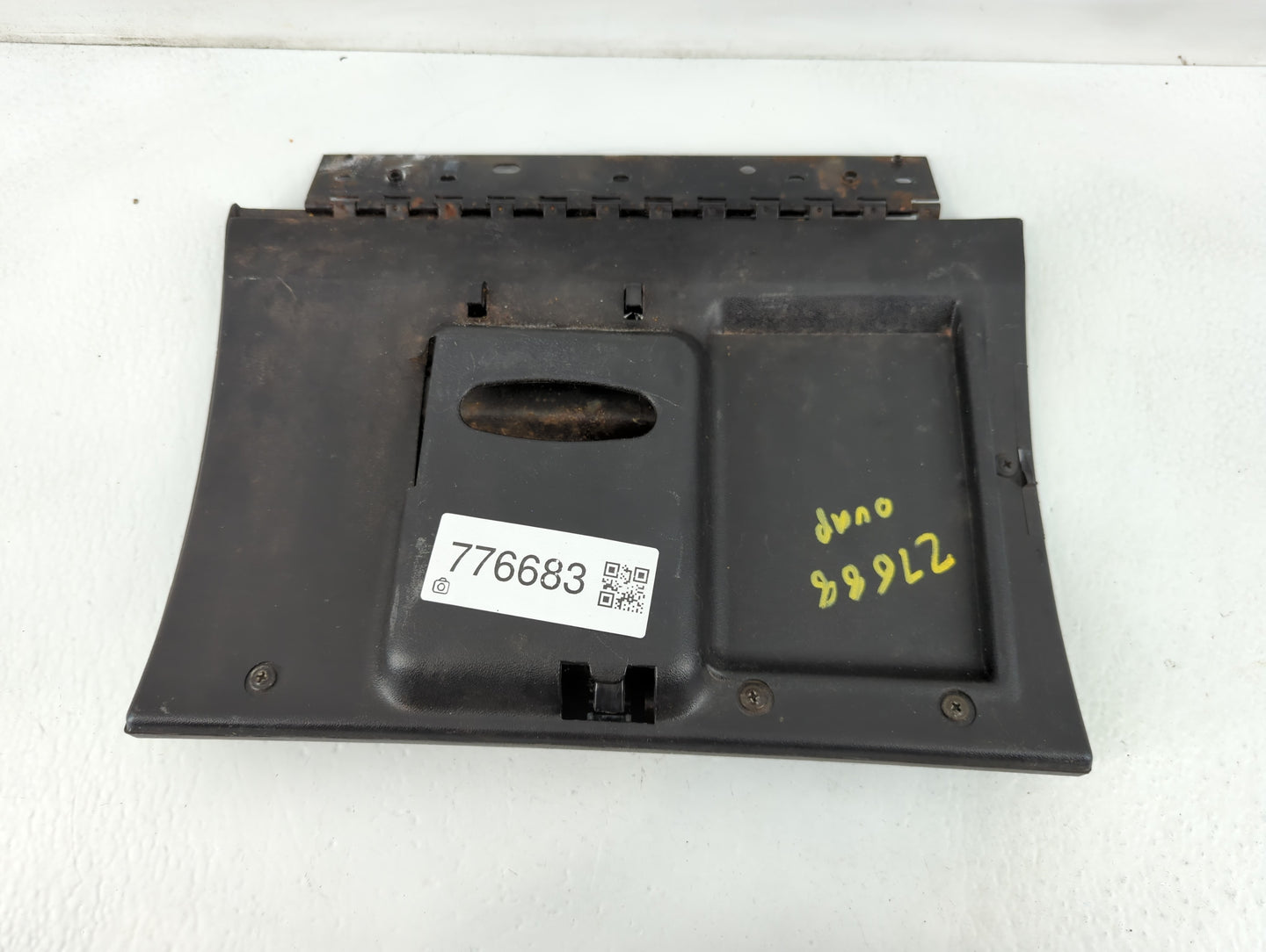2004 Chevrolet Cavalier Passenger Glove Box Door Storage Compartment - Oemusedautoparts1.com