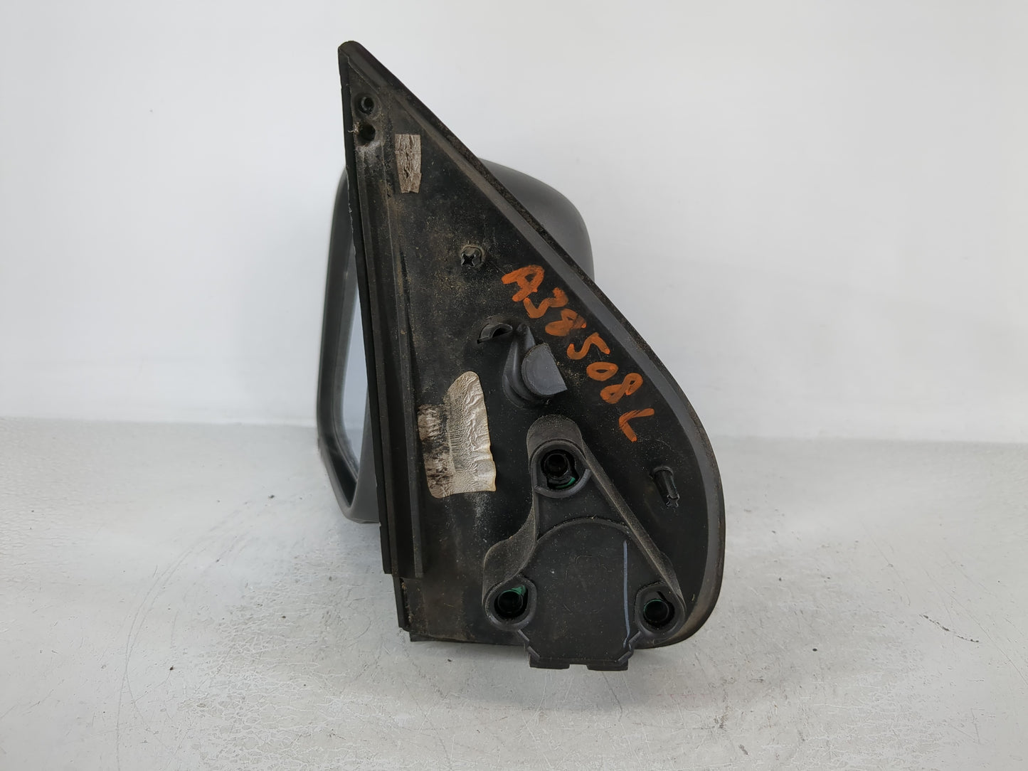 2004-2012 Chevrolet Colorado Driver Side View Mirror - Left Door Mirror OEM Used - Oemusedautoparts1.com