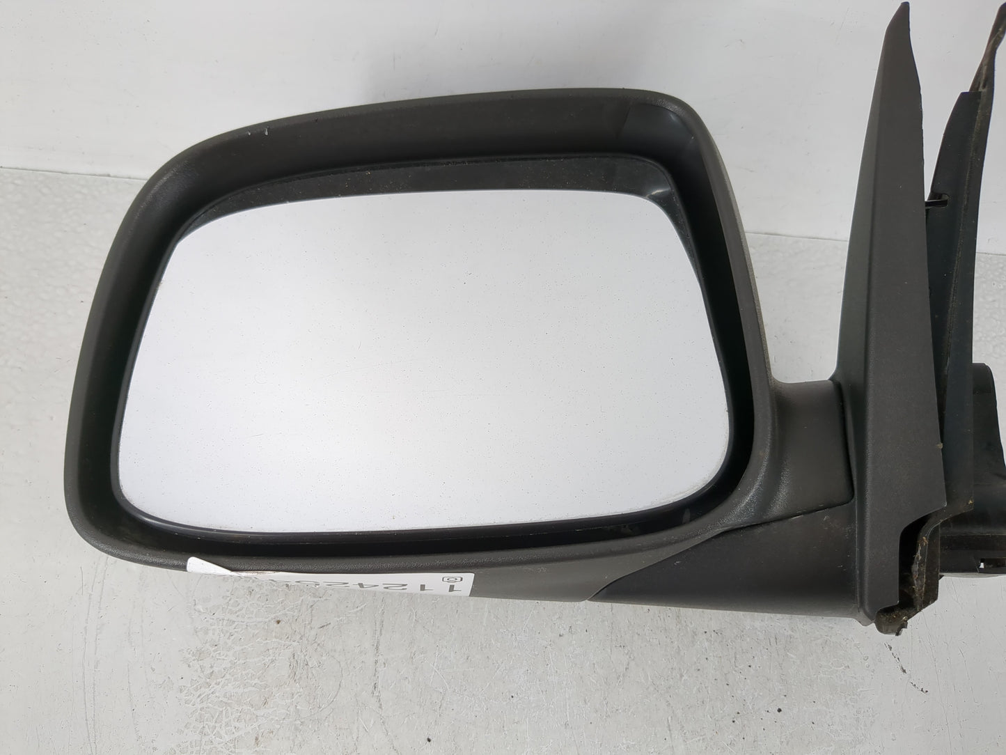2004-2012 Chevrolet Colorado Driver Side View Mirror - Left Door Mirror OEM Used - Oemusedautoparts1.com