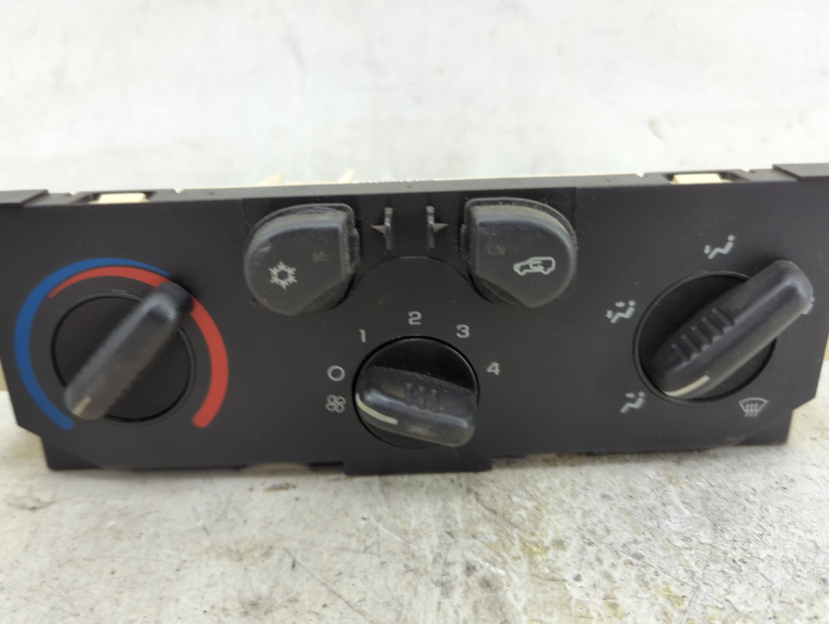 2004-2012 Chevrolet Colorado Climate Control Module Temperature AC/Heater Replacement P/N:15132087 Fits OEM Used Auto Parts 