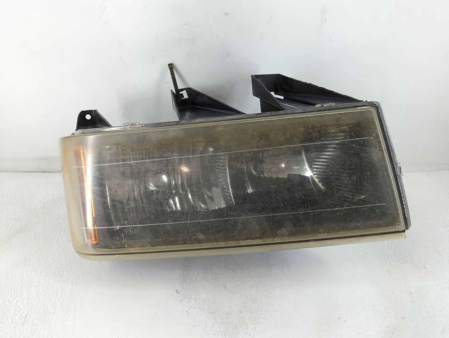 2004 Chevrolet Colorado Passenger Right Oem Head Light Headlight Lamp - Oemusedautoparts1.com