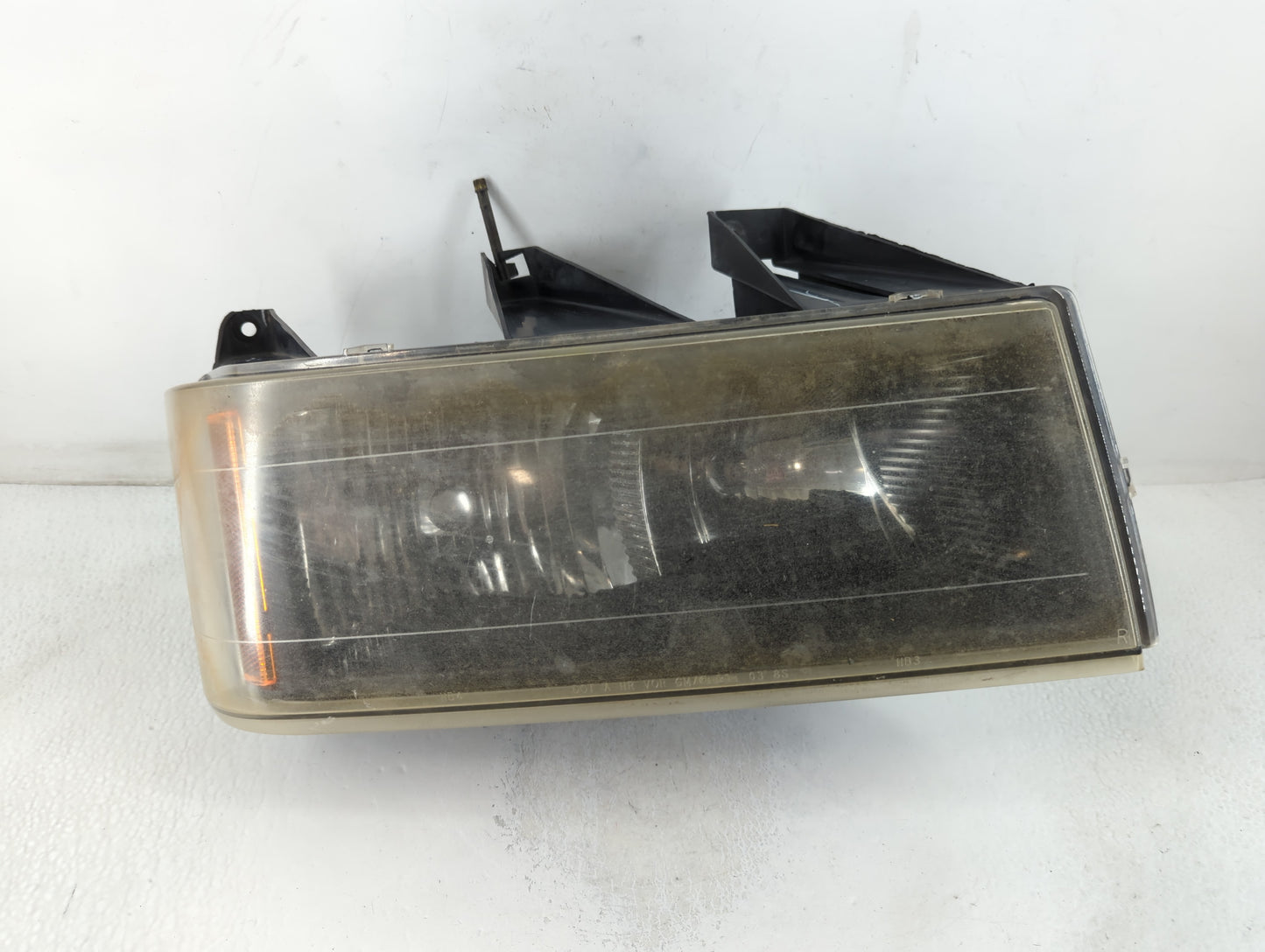 2004 Chevrolet Colorado Passenger Right Oem Head Light Headlight Lamp - Oemusedautoparts1.com