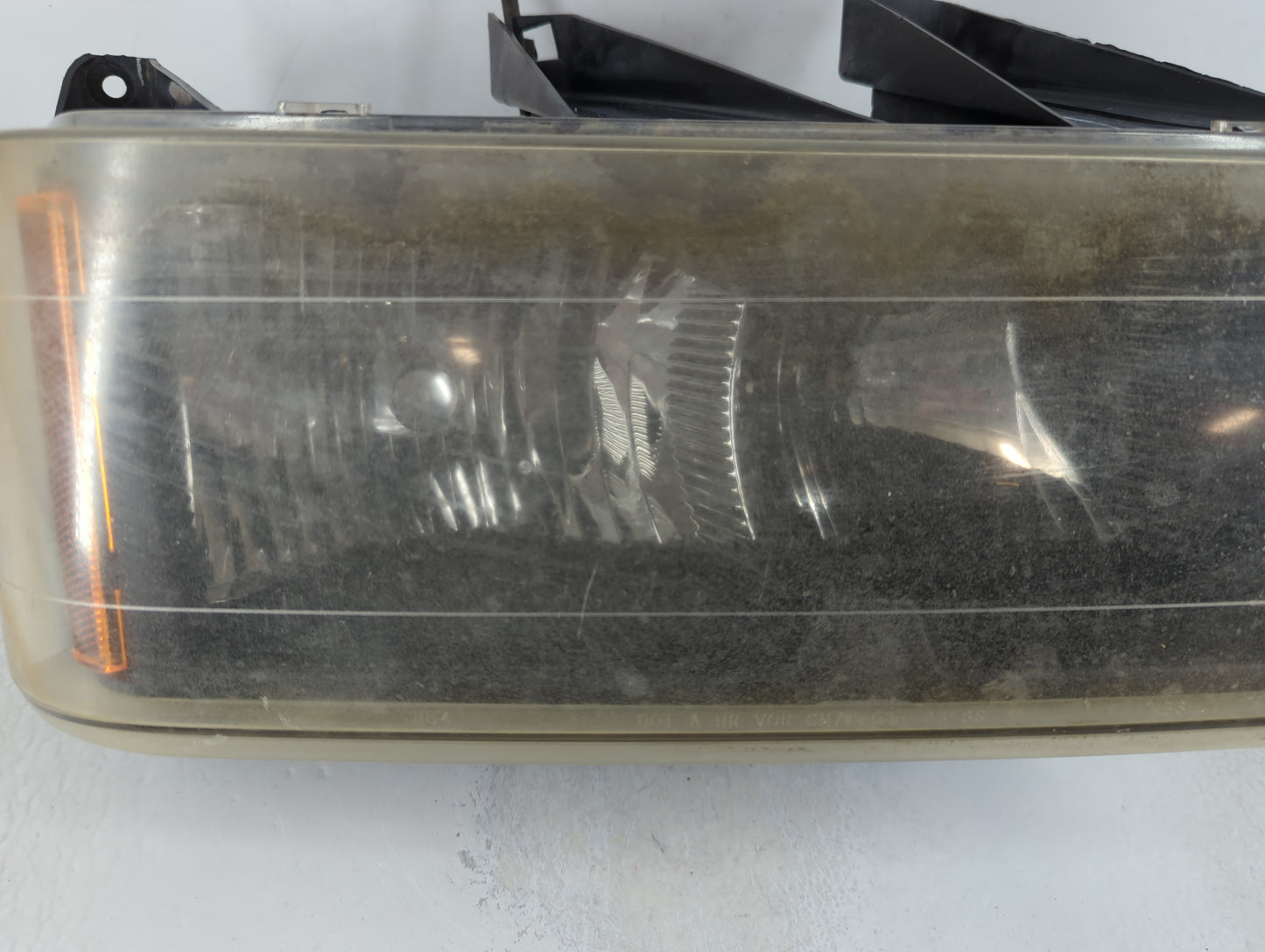2004 Chevrolet Colorado Passenger Right Oem Head Light Headlight Lamp - Oemusedautoparts1.com