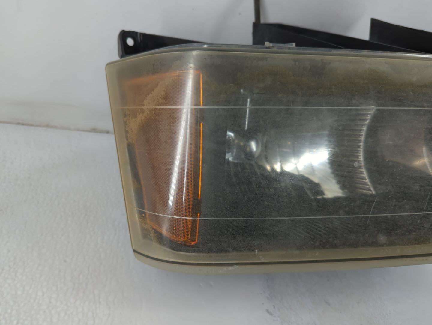 2004 Chevrolet Colorado Passenger Right Oem Head Light Headlight Lamp - Oemusedautoparts1.com