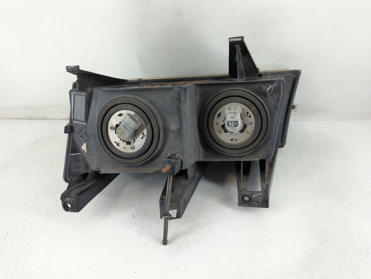 2004 Chevrolet Colorado Passenger Right Oem Head Light Headlight Lamp - Oemusedautoparts1.com