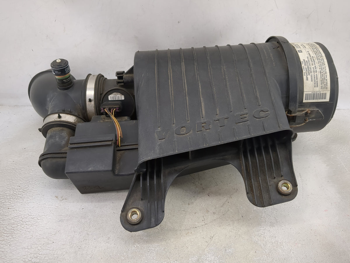 2003-2006 Chevrolet Express 3500 Air Cleaner Intake-duct Hose Tube - Oemusedautoparts1.com