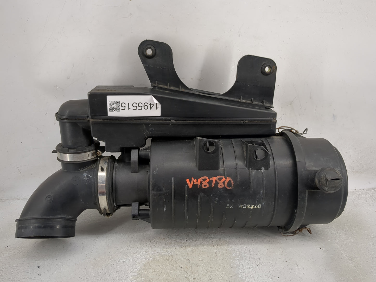 2003-2006 Chevrolet Express 3500 Air Cleaner Intake-duct Hose Tube - Oemusedautoparts1.com