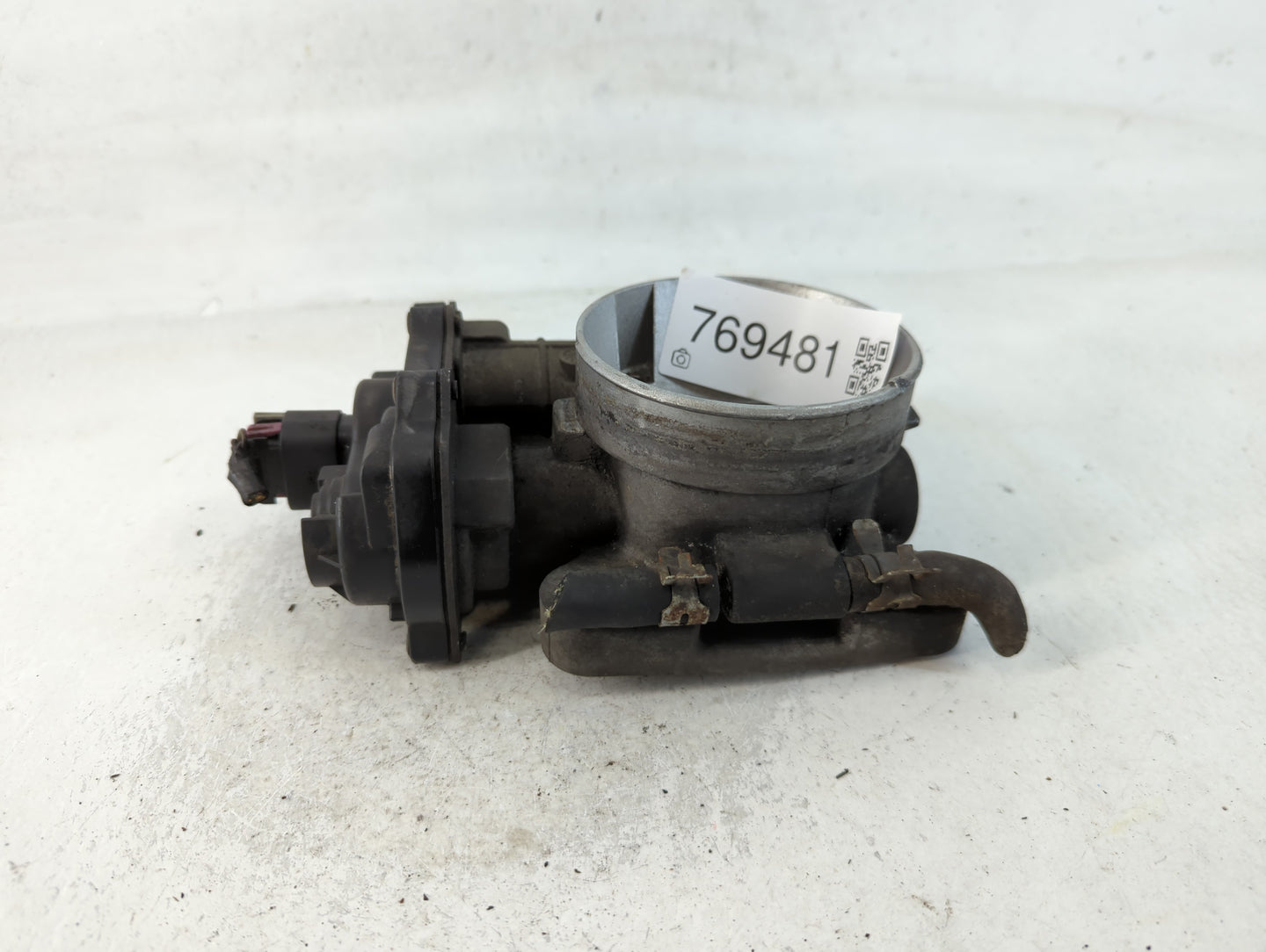 2004-2007 Chevrolet Express 3500 Throttle Body P/N:1257080 Fits Fits 2003 2004 2005 2006 2007 OEM Used Auto Parts - Oemuseda