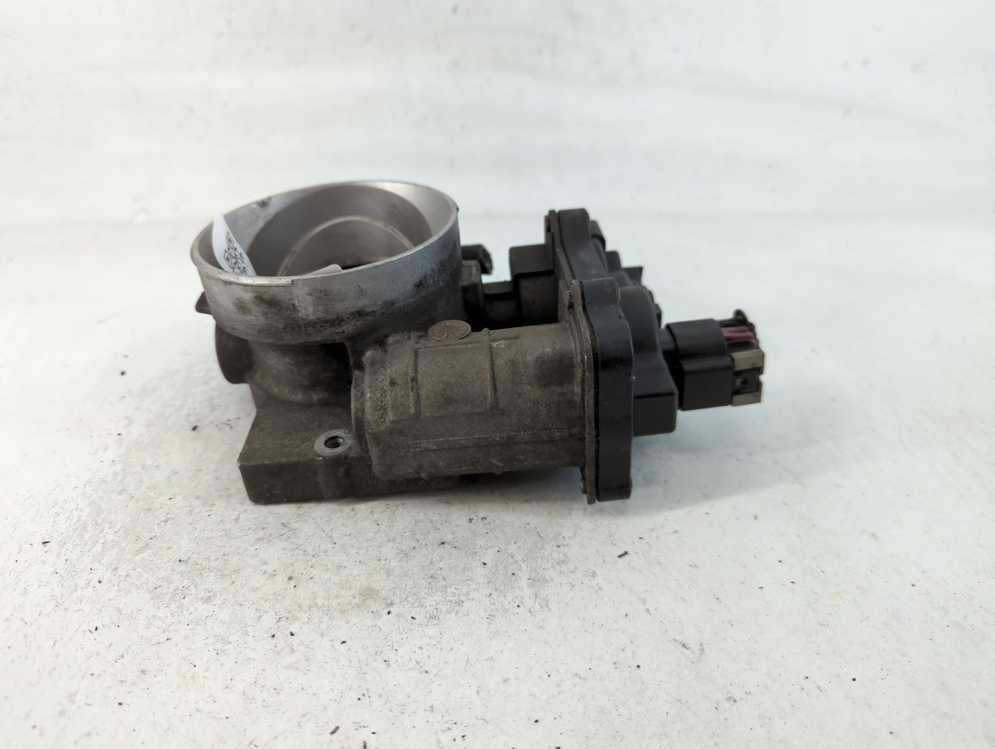 2004-2007 Chevrolet Express 3500 Throttle Body P/N:1257080 Fits Fits 2003 2004 2005 2006 2007 OEM Used Auto Parts - Oemuseda