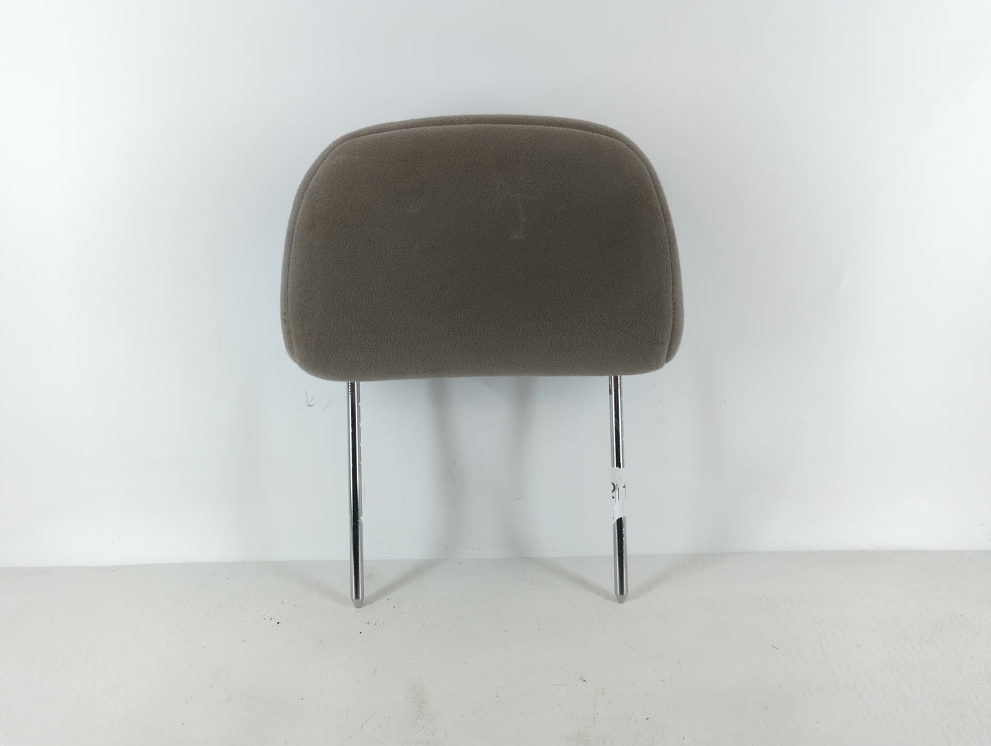 2002-2005 Chevrolet Impala Headrest Head Rest Front Driver Passenger Seat Fits Fits 2002 2003 2004 2005 OEM Used Auto Parts 