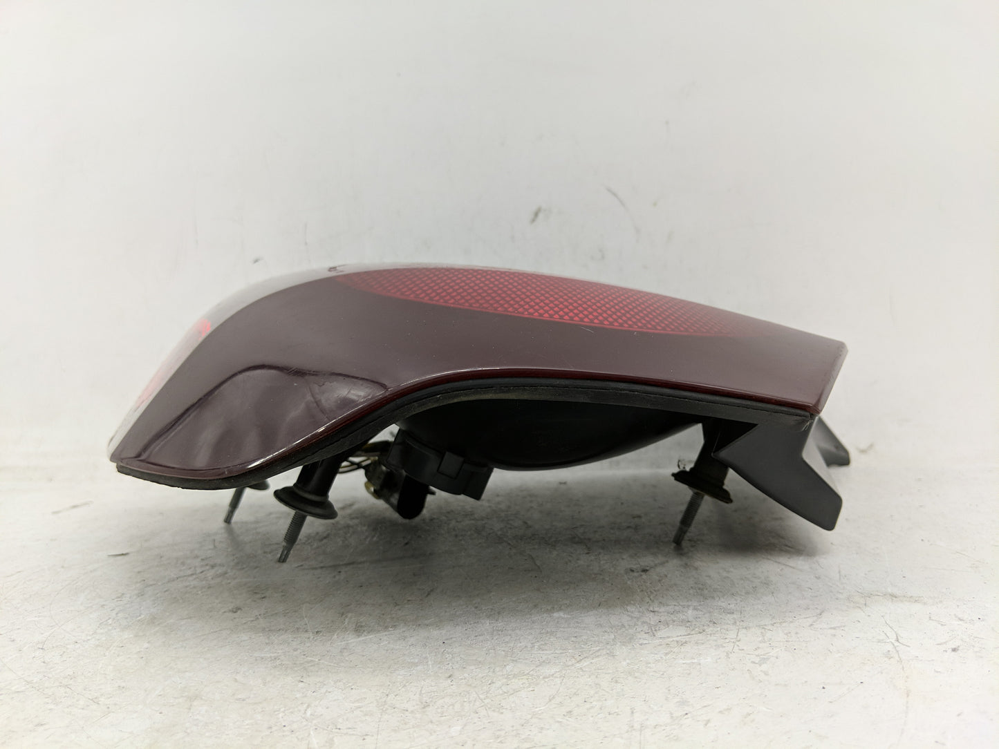 2000-2004 Chevrolet Impala Tail Light Assembly Passenger Right OEM P/N:16525262 B1 Fits Fits 2000 2001 2002 2003 2004 OEM Us
