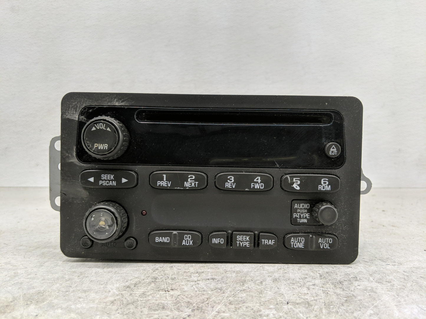 2002-2005 Chevrolet Impala Radio AM FM Cd Player Receiver Replacement P/N:10335223 Fits Fits 2002 2003 2004 2005 OEM Used Au