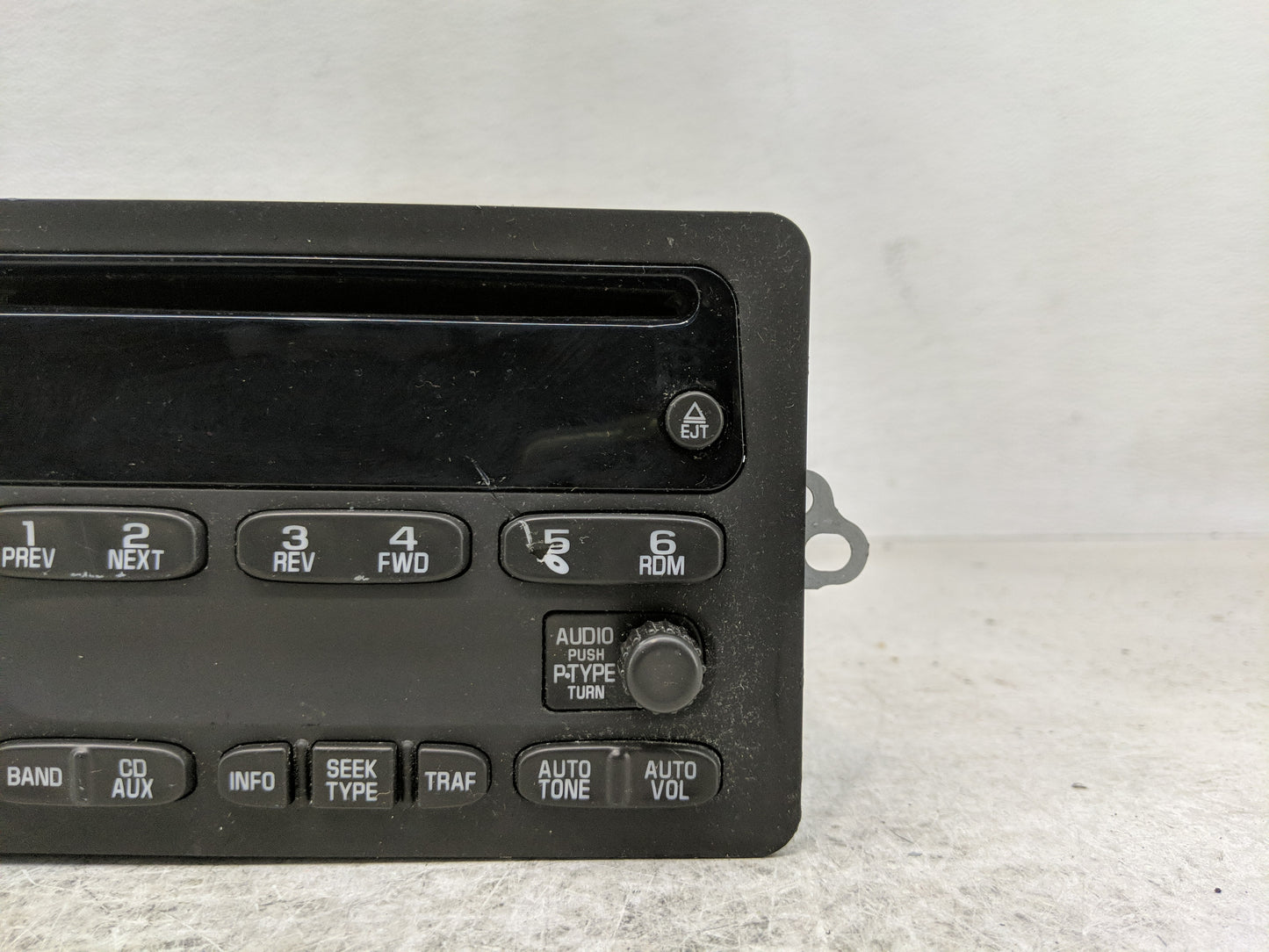 2002-2005 Chevrolet Impala Radio AM FM Cd Player Receiver Replacement P/N:10335223 Fits Fits 2002 2003 2004 2005 OEM Used Au