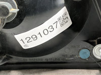 2004-2005 Chevrolet Impala Tail Light Assembly Driver Left OEM P/N:16525262 Fits Fits 2004 2005 OEM Used Auto Parts - Oemuse