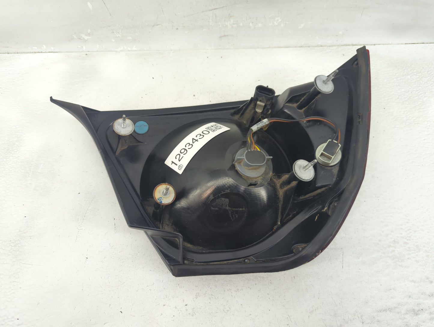 2000-2004 Chevrolet Impala Tail Light Assembly Passenger Right OEM Fits Fits 2000 2001 2002 2003 2004 OEM Used Auto Parts - 