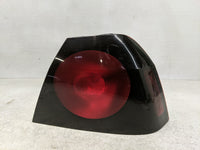2004-2005 Chevrolet Impala Tail Light Assembly Passenger Right OEM P/N:16525262 Fits Fits 2004 2005 OEM Used Auto Parts - Oe