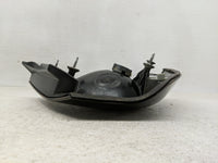 2004-2005 Chevrolet Impala Tail Light Assembly Passenger Right OEM P/N:16525262 Fits Fits 2004 2005 OEM Used Auto Parts - Oe