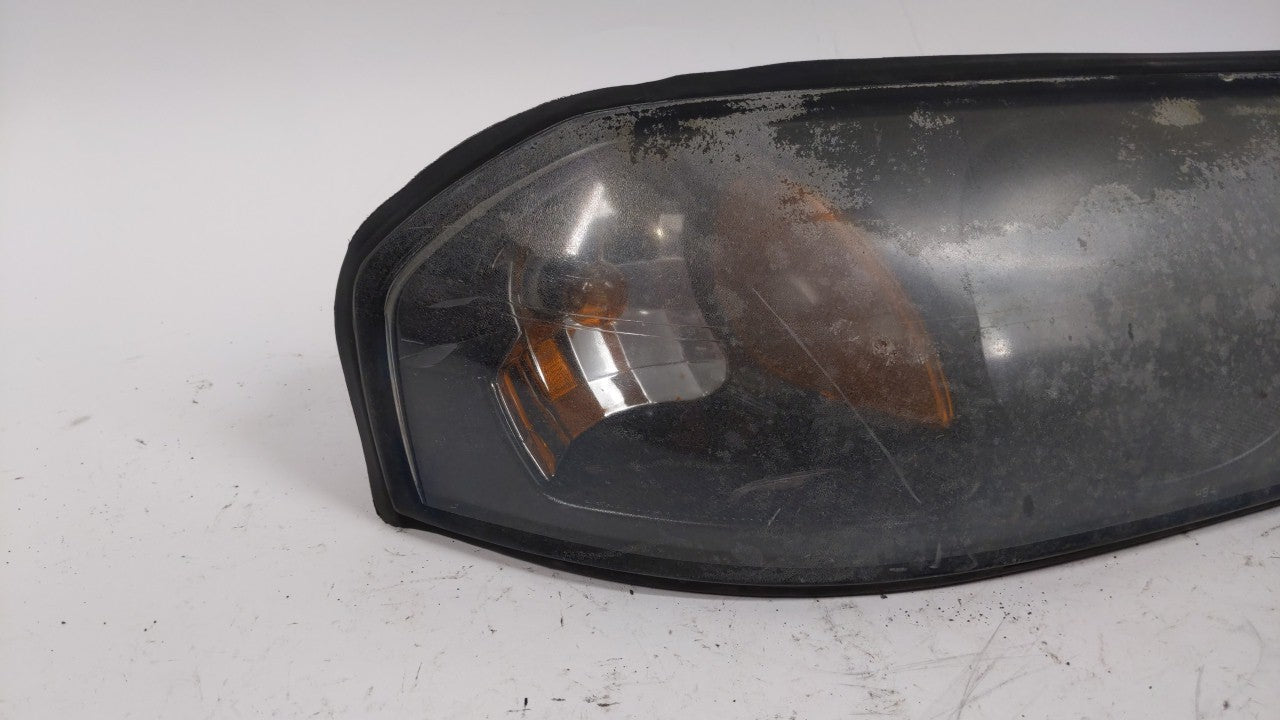 2000-2004 Chevrolet Impala Passenger Right Oem Head Light Headlight Lamp - Oemusedautoparts1.com