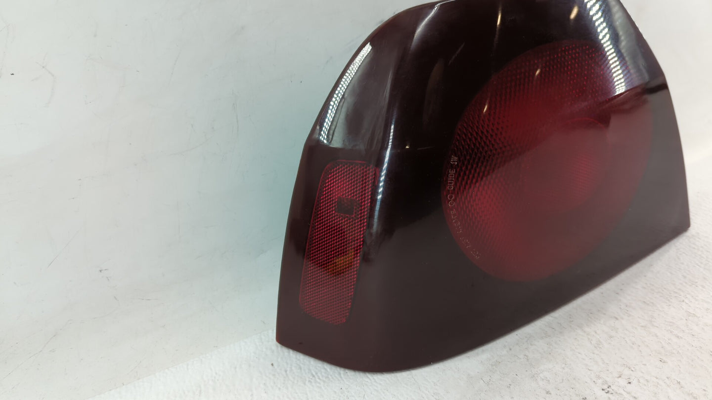 2004-2005 Chevrolet Impala Tail Light Assembly Driver Left OEM P/N:16525261 Fits Fits 2004 2005 OEM Used Auto Parts - Oemuse