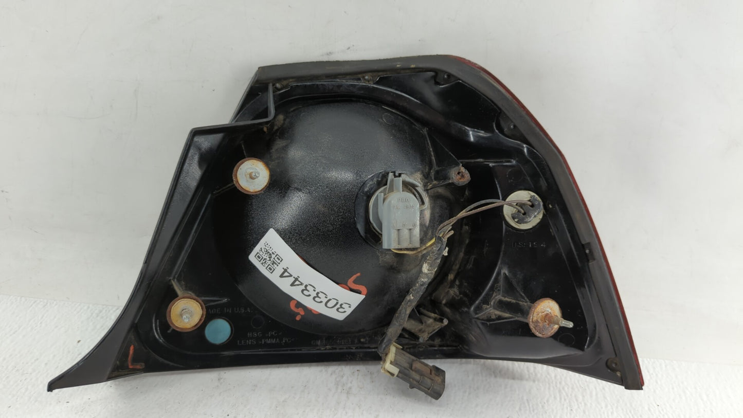 2004-2005 Chevrolet Impala Tail Light Assembly Driver Left OEM P/N:16525261 Fits Fits 2004 2005 OEM Used Auto Parts - Oemuse