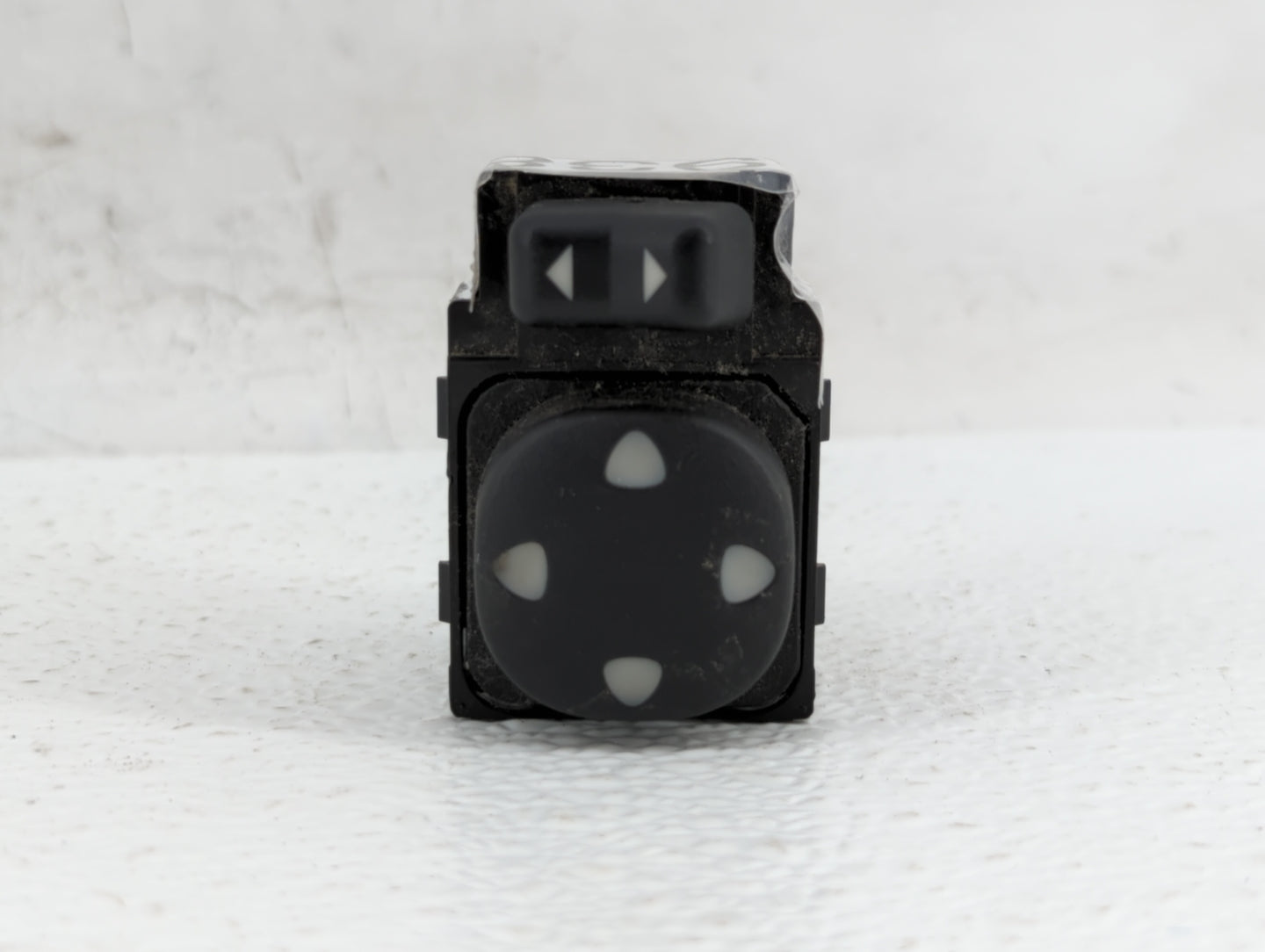 2000-2005 Chevrolet Impala Master Power Window Switch Replacement Driver Side Left P/N:10283839 Fits OEM Used Auto Parts - O