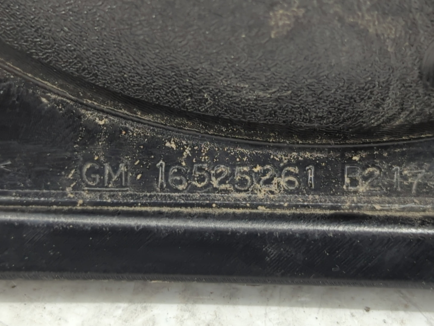 2004-2005 Chevrolet Impala Tail Light Assembly Driver Left OEM P/N:16525261 Fits Fits 2004 2005 OEM Used Auto Parts - Oemuse