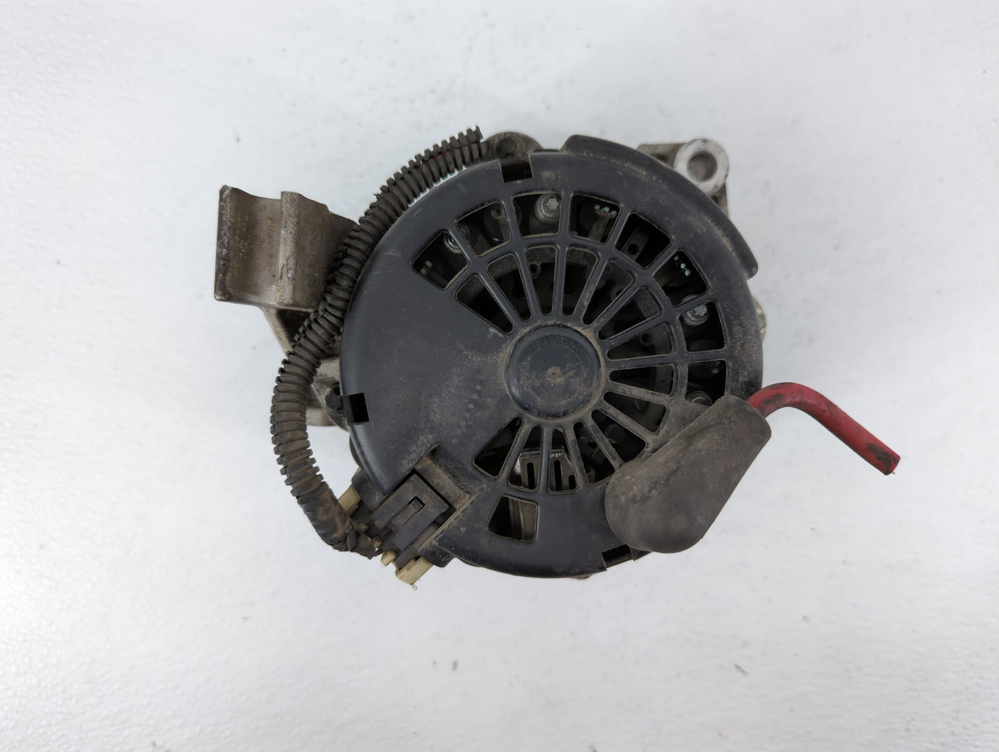 2004 Chevrolet Impala Alternator Replacement Generator Charging Assembly Engine OEM P/N:10 288 763 Fits Fits 1999 2000 2001 