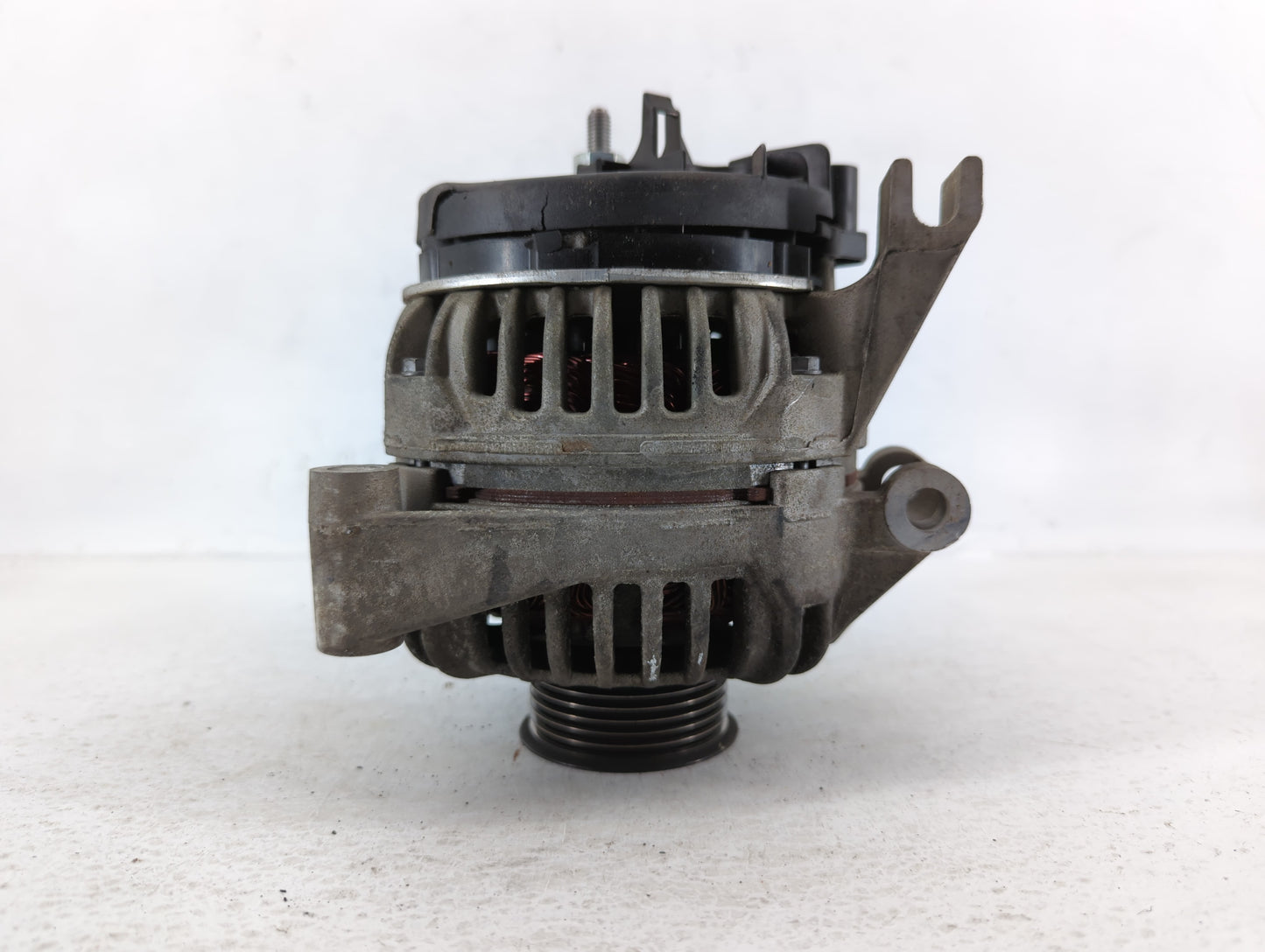 2004 Chevrolet Impala Alternator Replacement Generator Charging Assembly Engine OEM P/N:10 339 422 0 124 415 035 Fits OEM Us