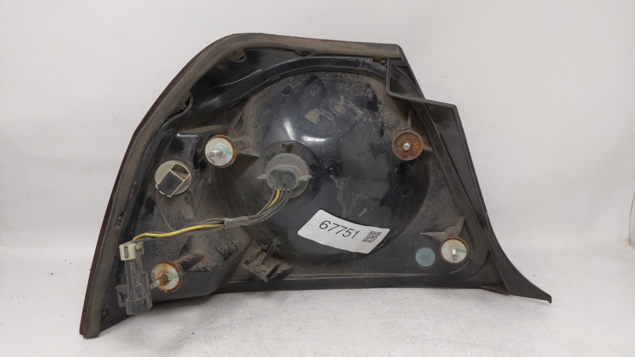 2004-2005 Chevrolet Impala Tail Light Assembly Passenger Right OEM P/N:49209454 Fits Fits 2004 2005 OEM Used Auto Parts - Oe