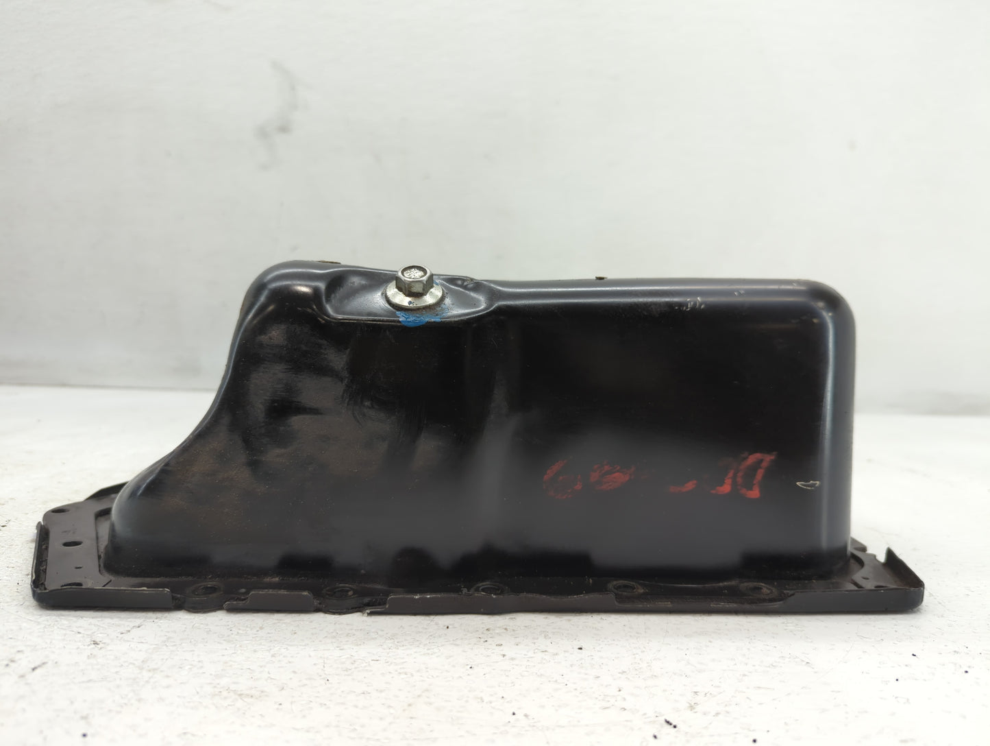2004 Chevrolet Impala Engine Oil Pan P/N:12563240 Fits OEM Used Auto Parts - Oemusedautoparts1.com