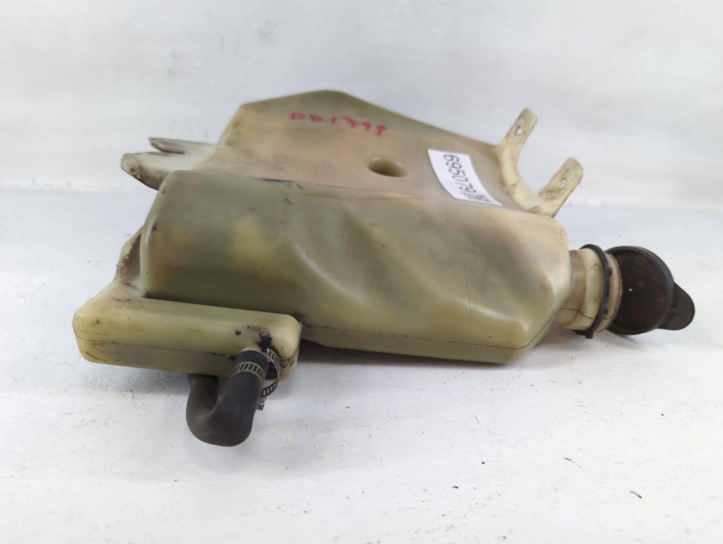 2004 Chevrolet Impala Radiator Coolant Overflow Expansion Tank Bottle 695079 - Oemusedautoparts1.com